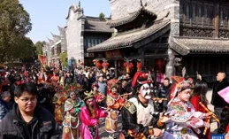 以美食為媒 促文旅融合 代縣陽明堡鎮第二屆熬魚文化美食節開幕