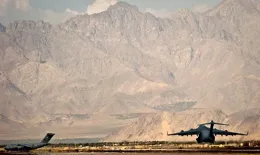 集中火力對付中國，美國中情局先動手，川普在中國邊境布子？