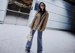 劉亦菲奔40歲又怎樣？穿牛仔外套可青春、可帥氣，照樣美到犯規