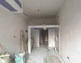 四川姑娘一個人住19㎡蝸居，利用3公尺2層高切上下層，雖小卻溫暖