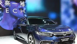 18年本田雅閣，經典B級車，CVT變速箱，通勤代步好選擇！