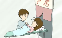 剖腹產第3天，我被老公和婆婆摁在床上讓寶寶吸奶，網友：尊嚴呢