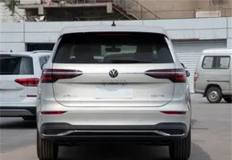 吉利造了輛王牌SUV，長超5公尺2，885馬力+三電機+空懸，續航1433km