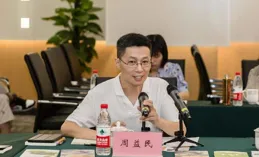 朱永新：是文學，更是人生——關於張英的【文學仍然在場】和【只為內心寫作】