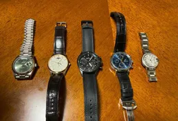 勞麗仕和 Apple Watch 你會怎麽選呢？