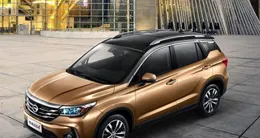 預算15萬左右選SUV，純電或增程可選，配三聯屏+雙獨懸，零跑C11