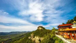 天水李子園普華寺文化廟會開場，白音山雲海與秦腔大戲共迎賓客