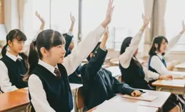 高校教師，集體「倒貼做科研」？