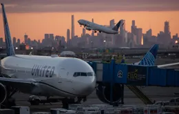 美機場雷達黑屏1分多鐘，天地失聯嚇得數名空管員請了45天病假