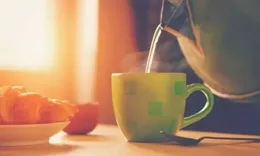 愛喝熱水、熱茶的人註意！你喝的可能致癌物，患癌風險增加90%！
