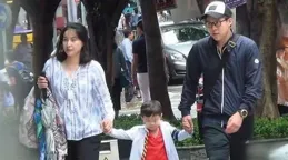 豪門婚變小夫妻罕見秀恩愛？！網友：給錢了？