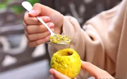 維生素C是蘋果的12倍，檸檬的3倍，還高纖維低熱量，吃這種水果正當時