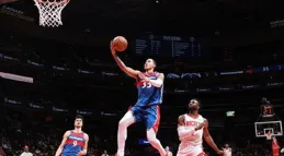 4-1絕殺！芒特雙響+中場吊射封神，曼聯7-1血洗畢巴創歐戰紀錄！