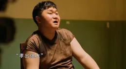 條件不符別尬演刑警！全程苦瓜臉，老戲骨何冰也帶不動這個拖油瓶
