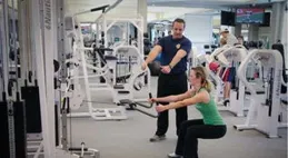 夏天在健身房裏鍛煉，是否應該開空調?