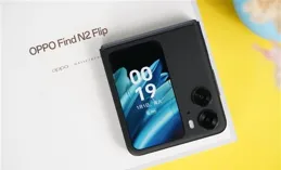 vivo S30系列官宣三麗鷗聯名：多彩小直屏+底片人像，活力登場