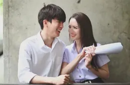 泰劇女神Aff和男友Nonkul參加活動，現場宛如婚禮，美女當眾落淚