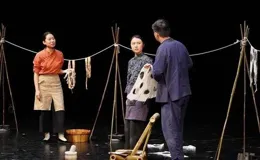 當機器人戲劇遇上北京人藝