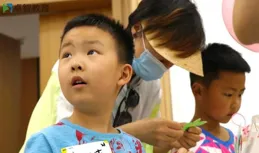 七律 母親節贊母親（三首）