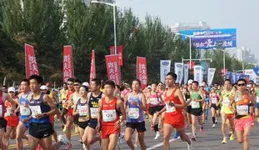 【2025秦皇島馬拉松】跑浪漫秦馬，吃海鮮大餡！
