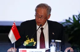 好訊息，解放軍雙航母包抄，美航母被逼返港，一個時代結束了