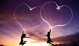 喜歡一個女同事要不要告訴她？