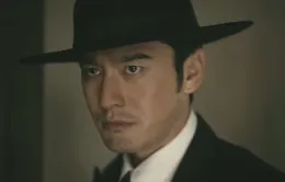 收手吧黃曉明！失憶、滑鏟、肉身躲子彈，2025年還在演抗日神劇