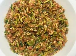 調餃子餡，牢記「鹽水油」的順序！鮮嫩多汁，香味濃郁，超好吃！