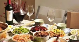 21個孩子，300塊錢，一桌飯，一段讓人心裏暖暖的故事。