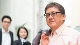 員工看完：發給經理，經理看完：發給老總，工作群：10鐘後開會