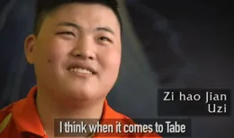 「Uzi再被央視專訪」火了，退休到復出、再到名人堂，認可洗澡狗