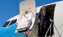 掛斷王毅電話，法國專機便抵達台北，說一套做一套？中國不吃這套