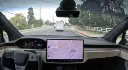 deepseek解析：什麽車更適合長途自駕遊，為什麽？