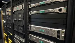 IDC：全球伺服器市場2025年有望達3660億美元 同比增長44.6%