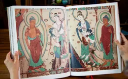 劉亦菲「敦煌造型」驚為天人，網友：難怪她的美，全世界都嫉妒