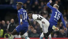 模仿C羅慶祝！22歲南通隊長李賢成兜射得手，曾效力不萊梅二隊