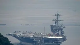 中美雙航母罕見聚會，南海「誰怕誰」遊戲升級