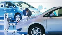 鮮果、重慶小面、汽車配件……中亞好物乘坐「鋼鐵駝隊」跑出新機遇