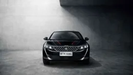 黑色標致508L真的很帥，配上歐版中網，愛死了