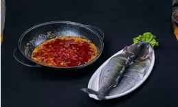 「酸味兒」魚火鍋？初嘗奇怪再吃上頭，有人專程跑來吃