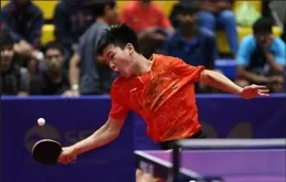 國乒美國上訓：王曼昱一頭黃毛，莎莎臉都在用力，王楚欽帥氣開掄