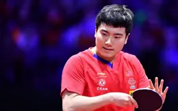 44歲牛劍鋒近況：嫁給梁靖崑恩師，如今甘願做煮婦，逆齡變美