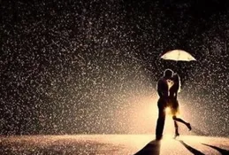 男人把真心給你，專情「獨愛」你，會有的行為