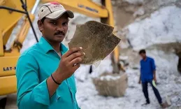 印度從中國買120噸稀土，轉手賣給歐美，中國果斷出手