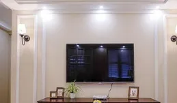 越來越多人裝修不做這種電視墻了，這6種電視墻特別流行