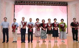 與小尼同台展風采！南京人氣教師王佳旭受邀亮相央視