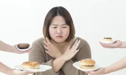 怪不得老妹會瘦呢，你看她的減肥餐就知道了，真幹凈