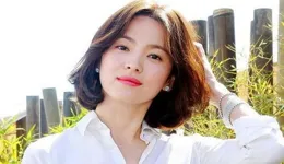 43歲宋慧喬新剪了短發年輕20歲，穿背心+短裙，美得像換了個人