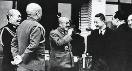 封偽史論捅了馬蜂窩！更多偽史論者冒出來，李泓冰遭圍攻