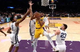 湖人等待終於有收獲，艾頓選擇聚光燈下打球，既是機遇也是挑戰